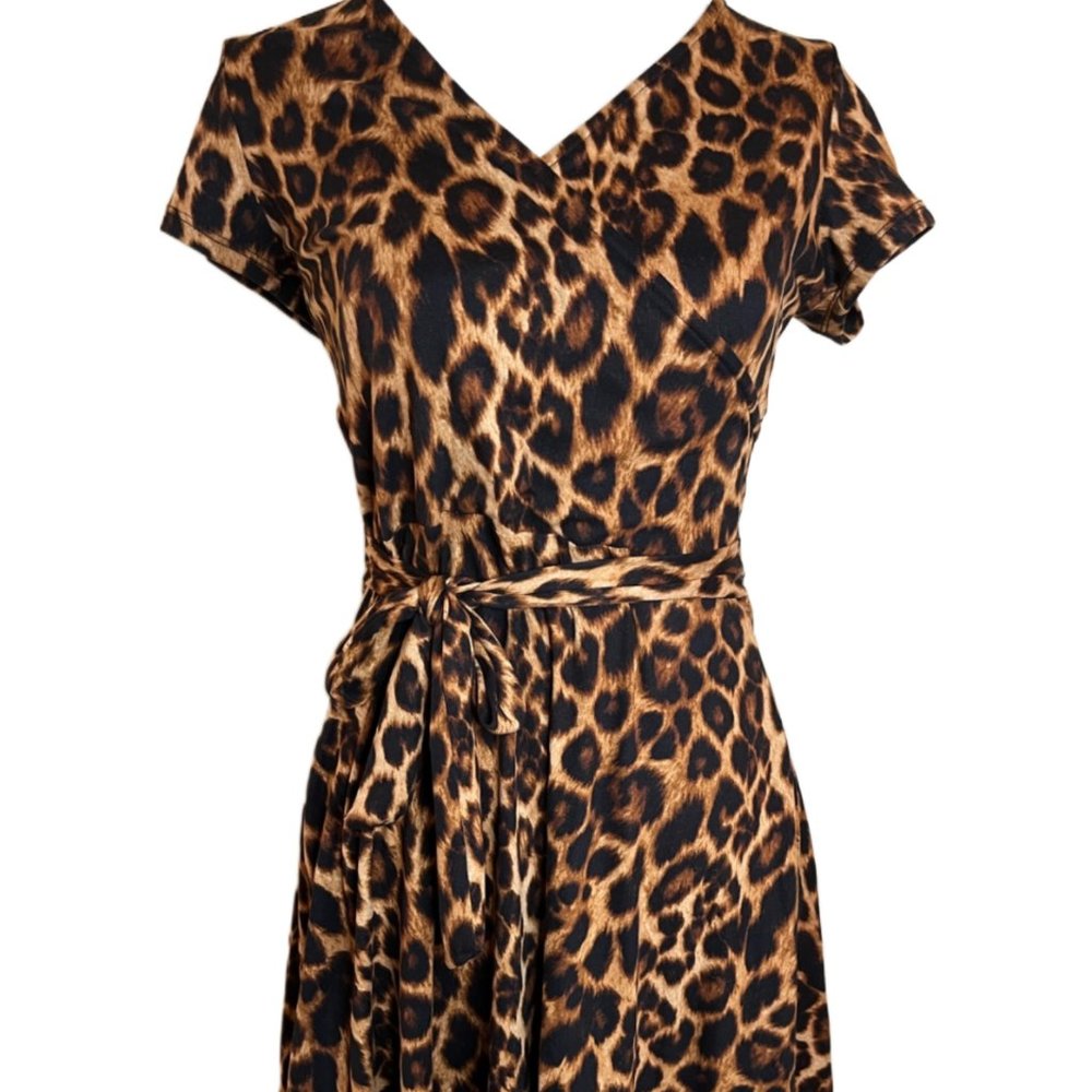 Rebel Sugar Faux wrap, tie waist, V-neck, Leopard print dress. Size Medium